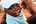 Een jongen krijgt voedzame pap van zijn moeder in een gezondheidscentrum in San Pedro, in het zuidwesten van Ivoorkust.