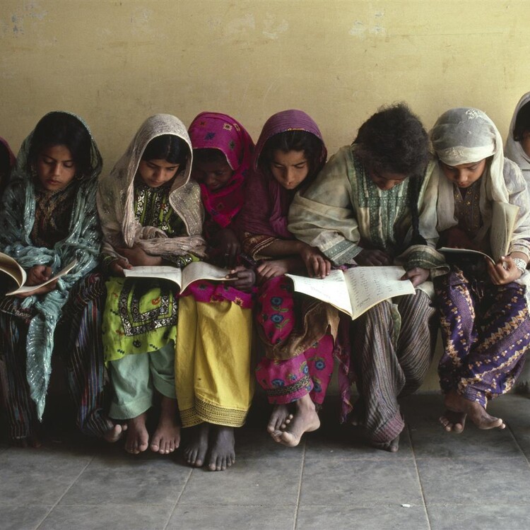 meisje op school in Pakistan