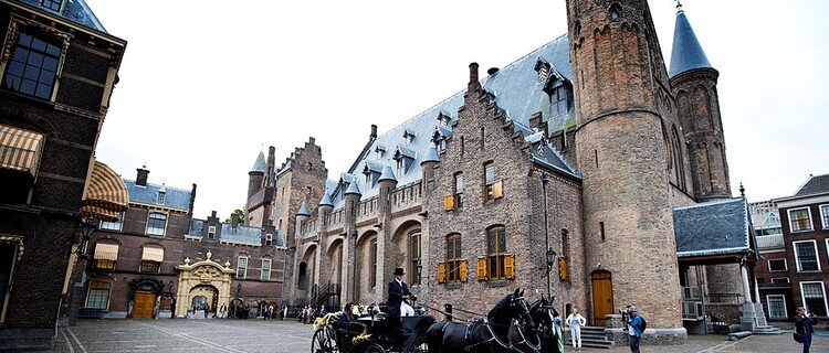 Koets arriveert 2