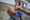 Jongen ontvangt een polio-vaccin in Congo. 